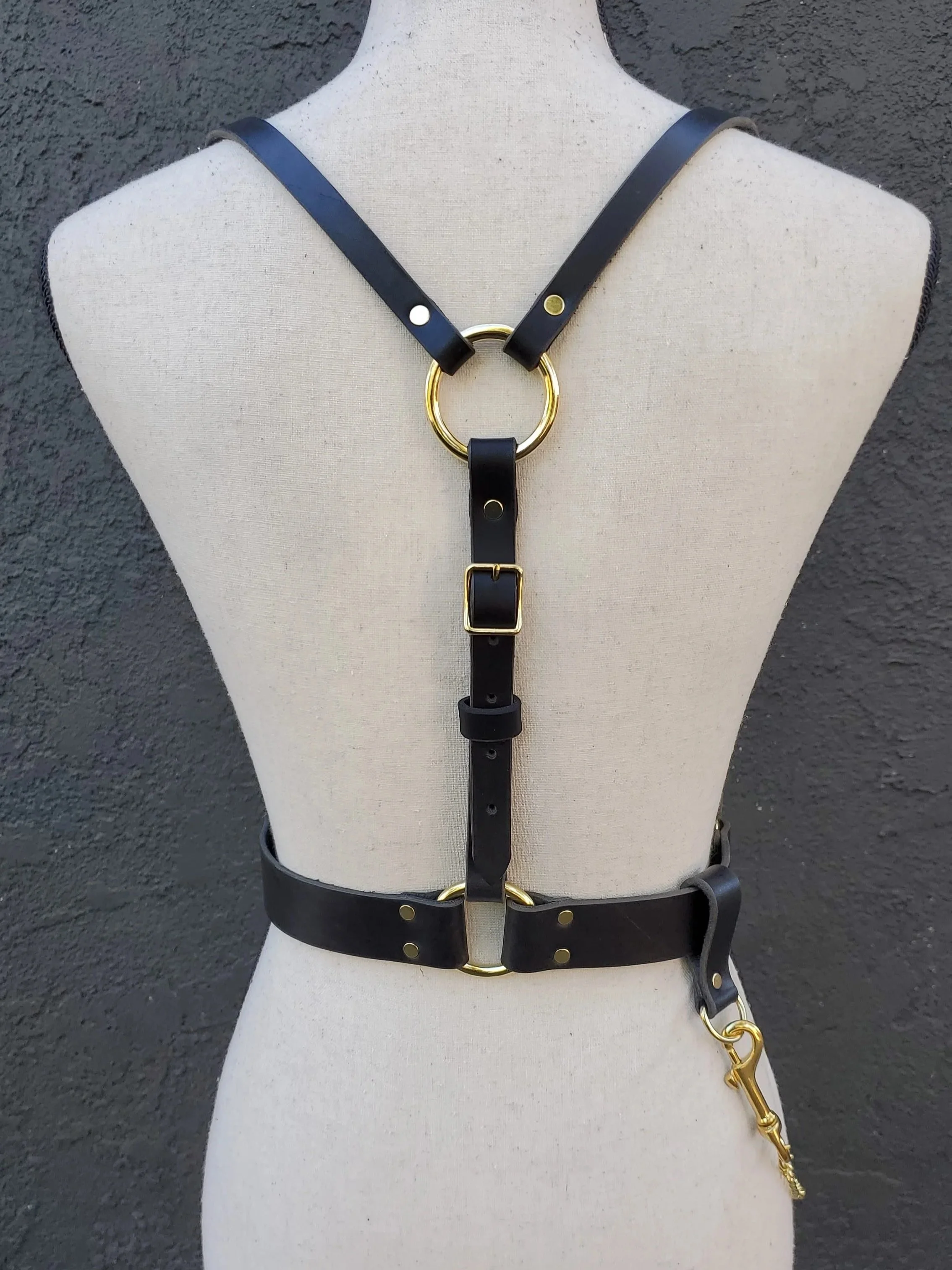 Forme II Leather Shoulder Harness – Symmetrical Geometric Style